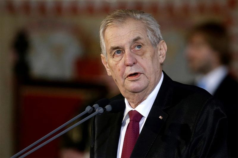Czech President allows citizens to fight for Ukraine