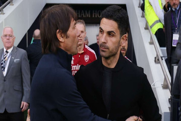 Arsenal thua đau Tottenham, Conte bảo Mikel Arteta hãy ngừng than vãn