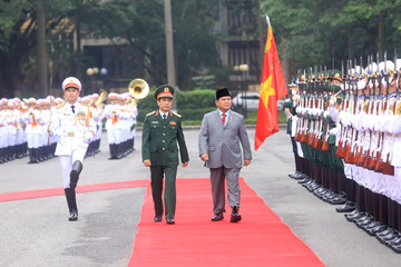 Bộ trưởng Phan Văn Giang chủ trì lễ đón Bộ trưởng Quốc phòng Indonesia