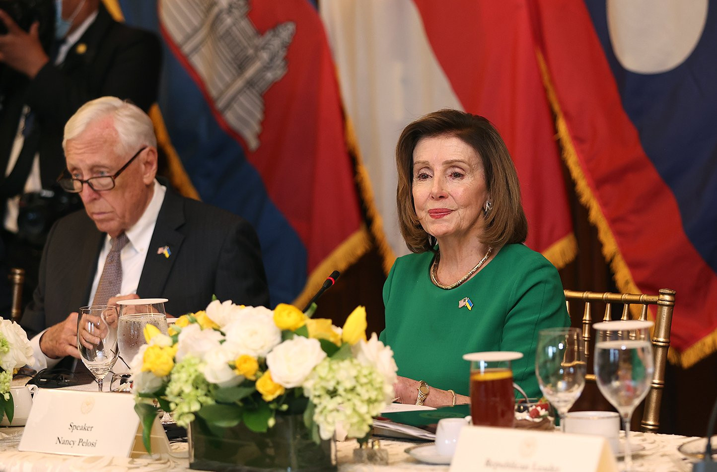 Thủ tướng mong Mỹ hợp tác với ASEAN đảm bảo tự do hàng hải trên Biển Đông