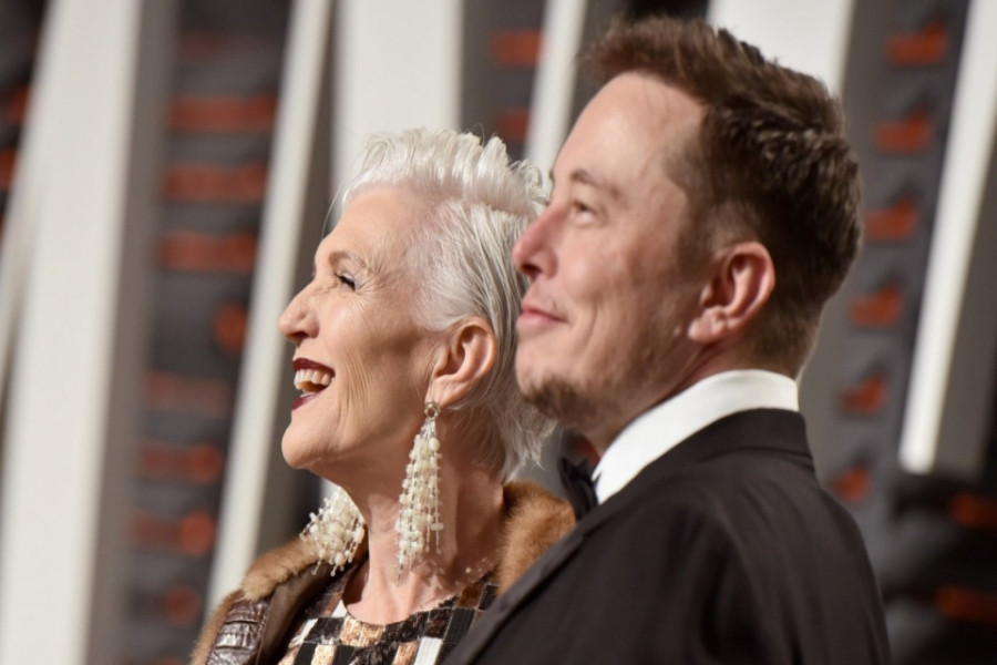 Cựu người mẫu tiếng tăm đã nuôi dạy tỷ phú Elon Musk thế nào?