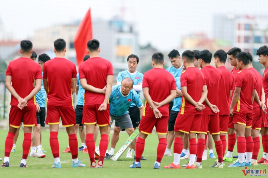 HLV Park Hang Seo chỉnh 'gắt' U23 Việt Nam