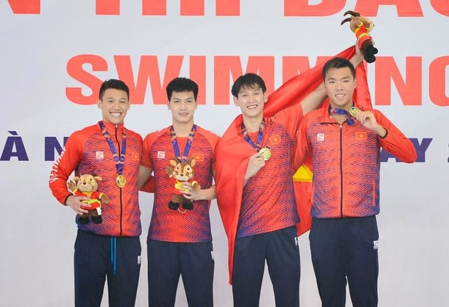 SEA Games 31 ngày 14/5: Joseph Schooling phạm luật, Việt Nam ẵm HCV bơi