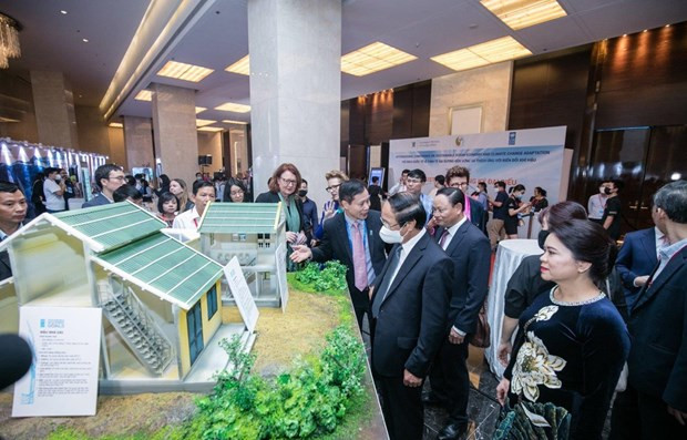 UNDP pledges additional 1,450 flood-proof houses for Vietnam hinh anh 1