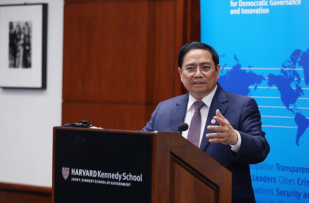 PM talks about building independent, self-reliant economy at Harvard Kennedy School hinh anh 1