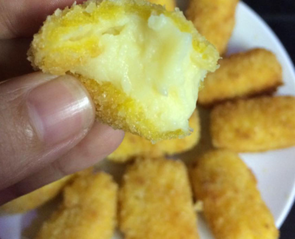 Cách làm bánh sữa tươi chiên giòn đơn giản tại nhà