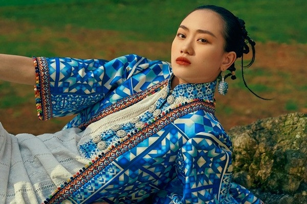 Designer Thuy Nguyen innovates Thai women’s costumes