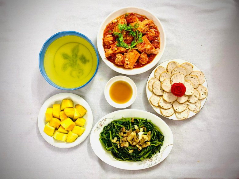 9X đảm đang gợi ý thực đơn tuần mới nhìn là muốn về nhà nấu ngay - Ảnh 2.