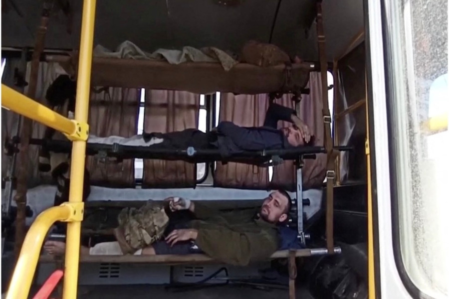Nga công bố video lính Ukraine hạ vũ khí, Kiev nói về diễn biến ở Mariupol