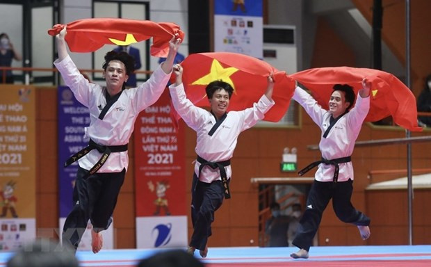 SEA Games 31: Vietnam bags 88 gold medals as of May 16 hinh anh 1