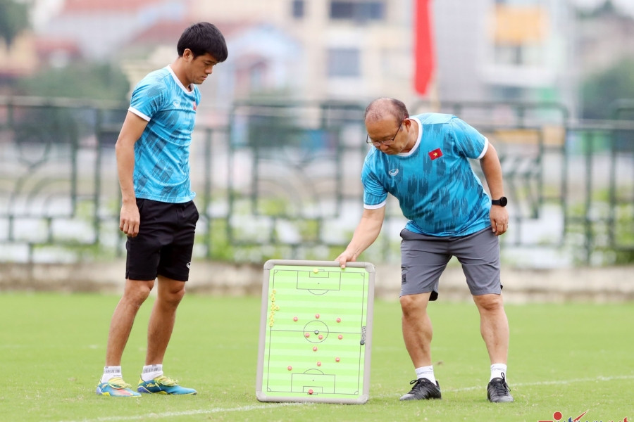 U23 Việt Nam: Thầy Park hãy vui khi bị U23 Thái Lan, Malaysia xem nhẹ