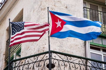 Mỹ nới lỏng một số hạn chế với Cuba