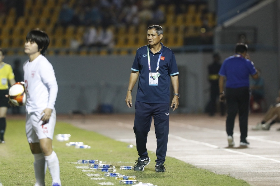 HLV Mai Đức Chung: Tuyển nữ Việt Nam thắng Thái Lan bảo vệ HCV SEA Games