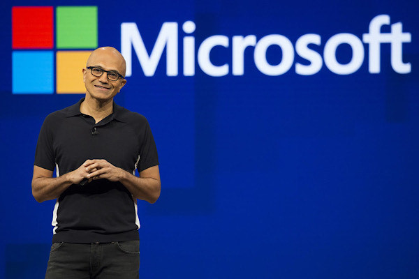 [Tin công nghệ mới] Microsoft bất ngờ tăng lương thưởng cho nhân viên