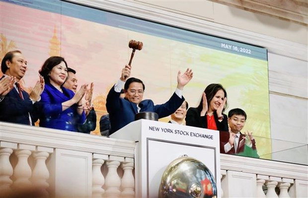 PM visits New York Stock Exchange, holds roundtable with CEOs of world leading firms hinh anh 3