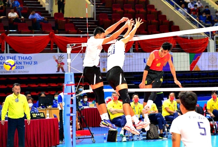 Bóng chuyền Việt Nam thắng kịch tính Thái Lan, vào chung kết SEA Games 31