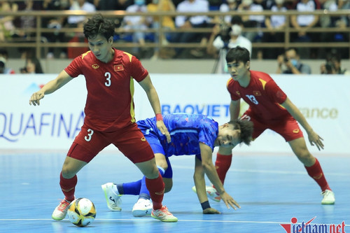HLV Phạm Minh Giang: Futsal Việt Nam bị căng cứng trước Thái Lan