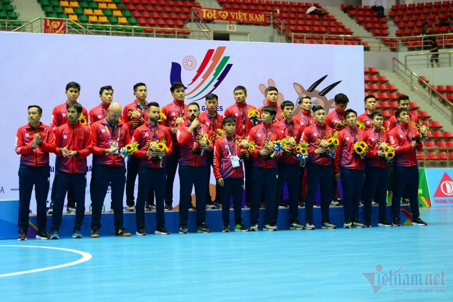 Tuyển futsal Việt Nam lỡ tấm HCV lịch sử ở SEA Games