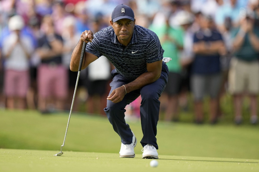 Tiger Woods chật vật ở vòng 1 PGA Championship