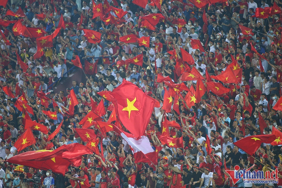 Vé chợ đen U23 Việt Nam đấu U23 Thái Lan giá 16 triệu đồng