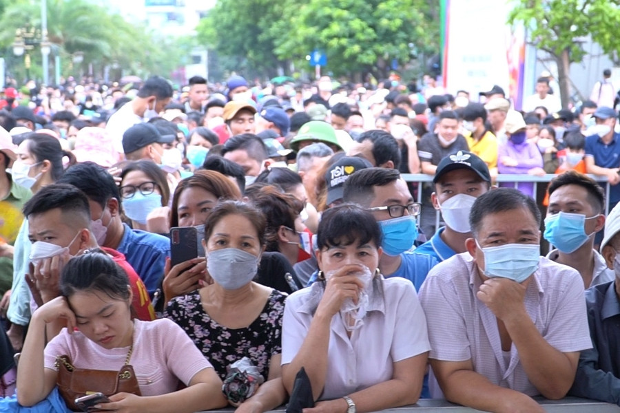 Thức trắng đêm mệt phờ, 