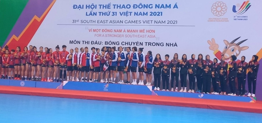 Bóng chuyền nữ Việt Nam chưa thể đổi màu huy chương ở SEA Games 31