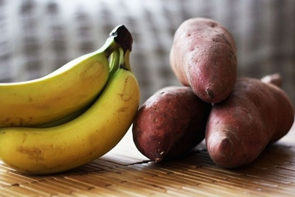 6 super nutritious foods, but eating with bananas is harmful to the body
