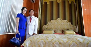 Năm đại gia Việt bỏ ra cả tỷ đồng mua giường, sập gỗ