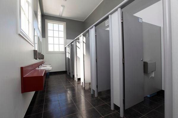 Is there a risk of sexually transmitted diseases using public toilets?