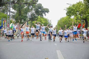 Gần 2500 runner chạy bộ gây quỹ ủng hộ 29 ca phẫu thuật nụ cười