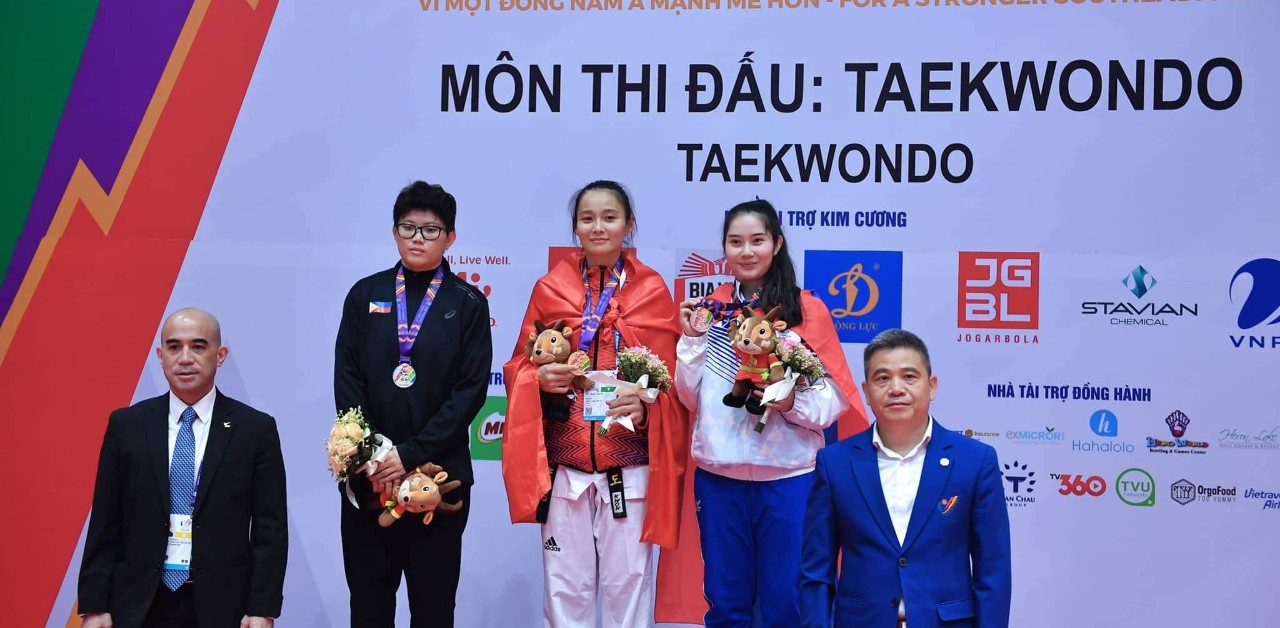 Family in Thanh Hoa won 10 gold medals in Taekwondo SEA Games