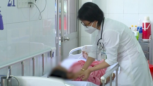 TP.HCM: Uống rượu pha ma túy nước biển, một người chết, 2 người cấp cứu