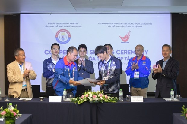 Vietnam to help Cambodia organise e-sports events at next SEA Games hinh anh 1