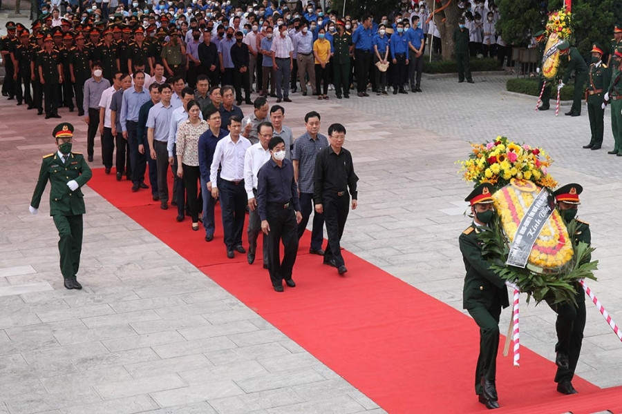 Nghẹn ngào lễ an táng, truy điệu 103 liệt sĩ hy sinh tại Lào về với đất mẹ