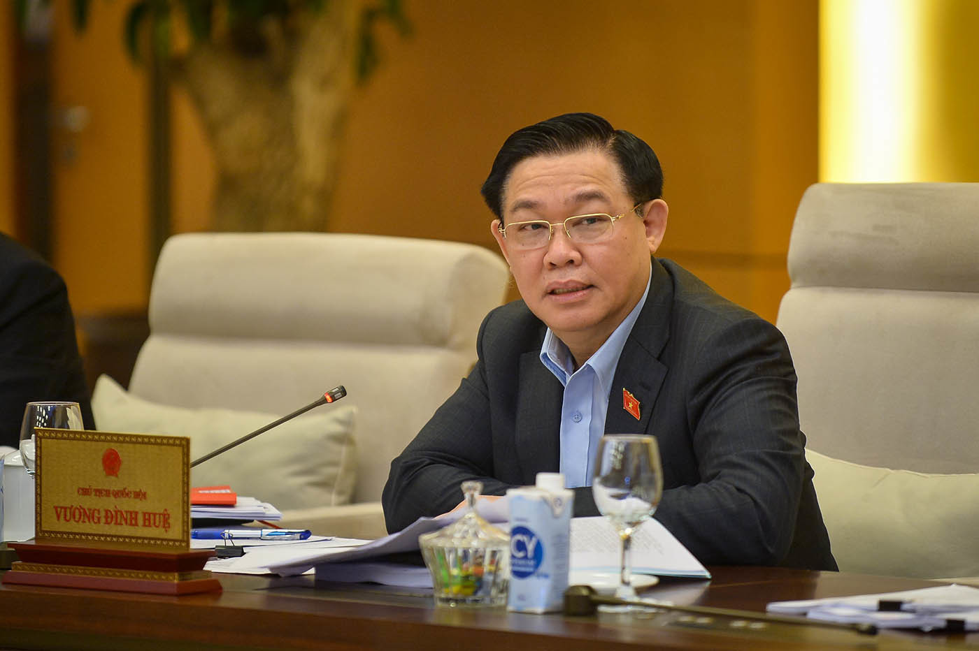 Học quốc tế cách phân loại phim, 'không thể một mình một kiểu'