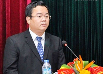 Cách tất cả chức vụ trong Đảng Phó Chủ tịch HĐND Đà Nẵng Lê Minh Trung