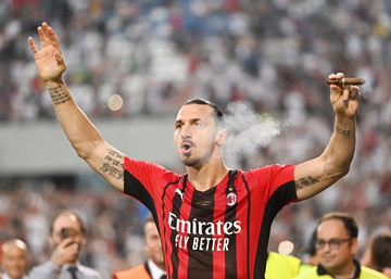 Ibrahimovic nhận tin sét đánh sau chức vô địch cùng Milan
