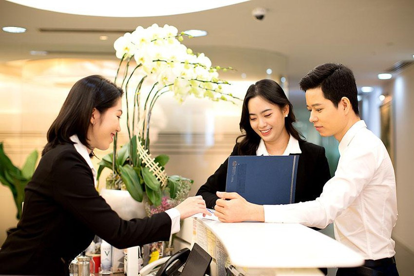 Những chiêu 'vỗ béo rồi thịt' trên sàn chứng khoán ảnh 2