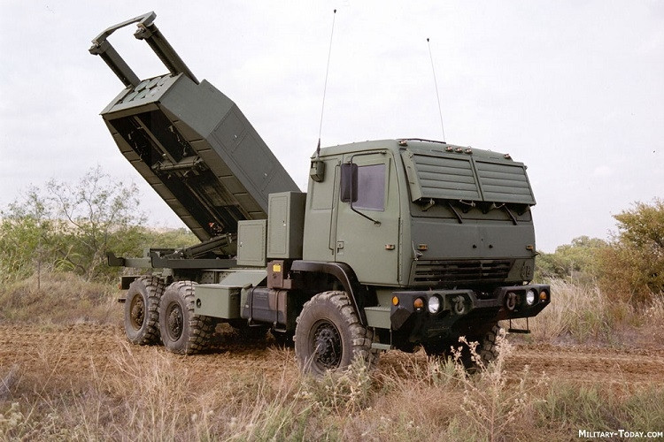Rộ tin Mỹ chuẩn bị chuyển hệ thống pháo đa nòng tầm xa cho Ukraine