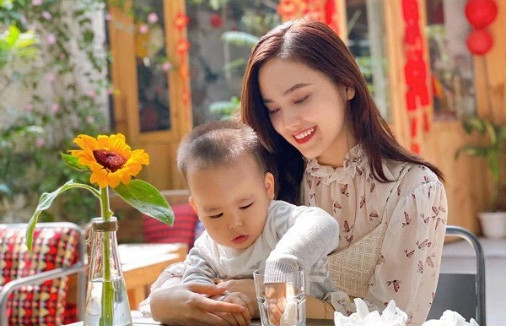 Hoa khôi vừa làm mẹ, vừa tốt nghiệp đại học loại giỏi