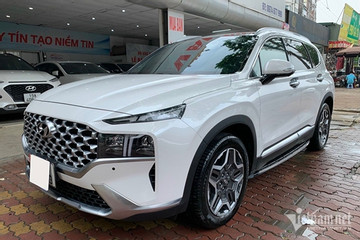 Tôi có nên rút cọc xe mới để lấy chiếc Hyundai SantaFe lướt giá 1,3 tỷ hay không?