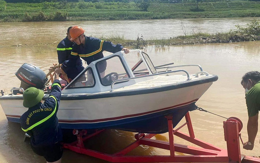 Tìm thấy thi thể nữ kế toán bệnh viện nghi nhảy sông tự vẫn