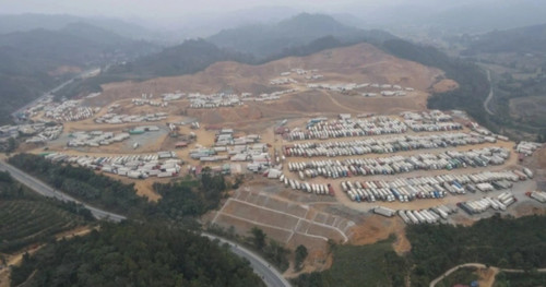 Vẫn còn hàng nghìn xe container ùn ứ ở các cửa khẩu Lạng Sơn