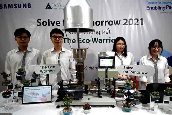Quán quân Solve For Tomorrow 2021 ‘truyền lửa’ đam mê công nghệ đến học sinh vùng cao