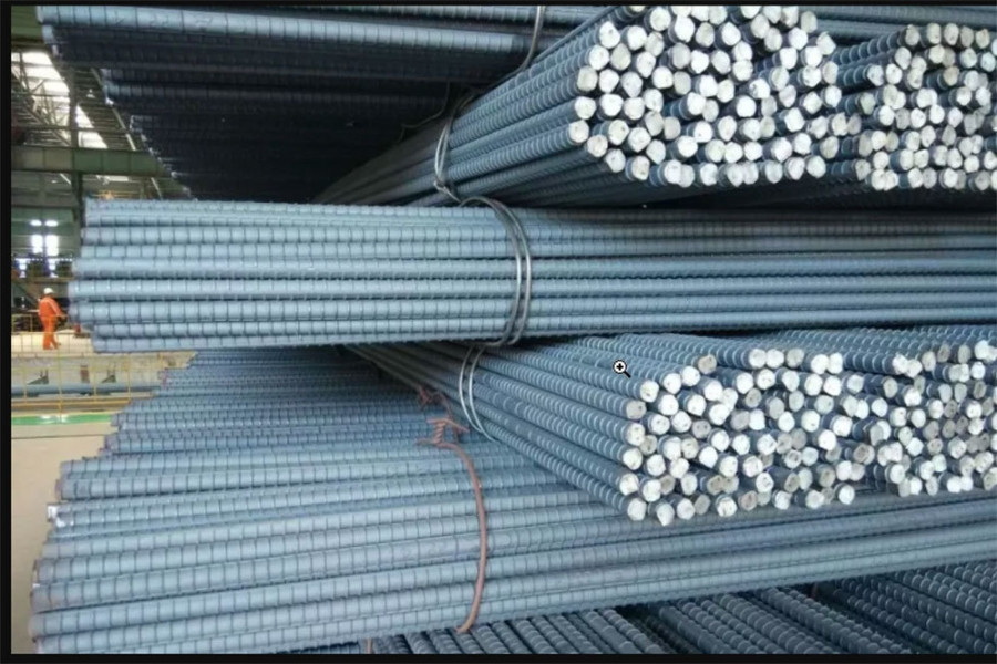 Giá thép trong nước giảm thêm nửa triệu đồng/tấn