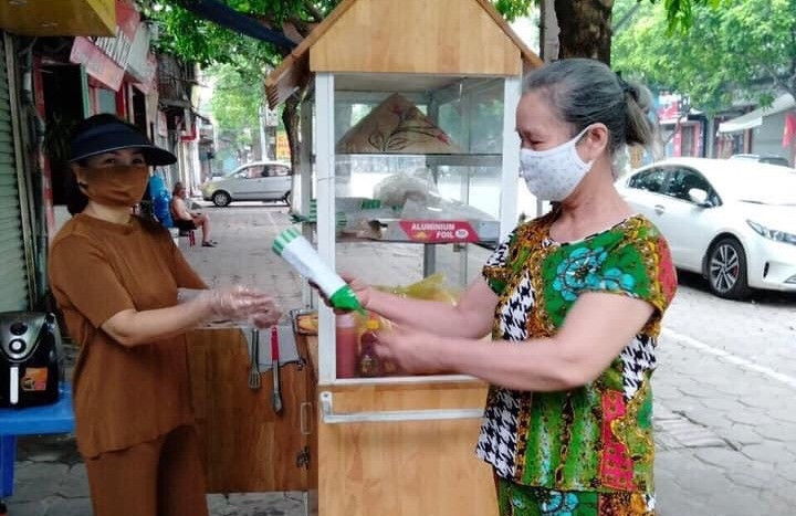 Phong trào 'tẩy chay' túi nilon ở một thị trấn của Hà Nội