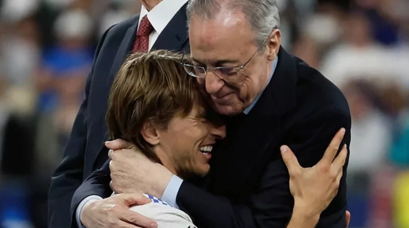 Chủ tịch Real Madrid tuyên bố ‘xóa sổ’ Mbappe