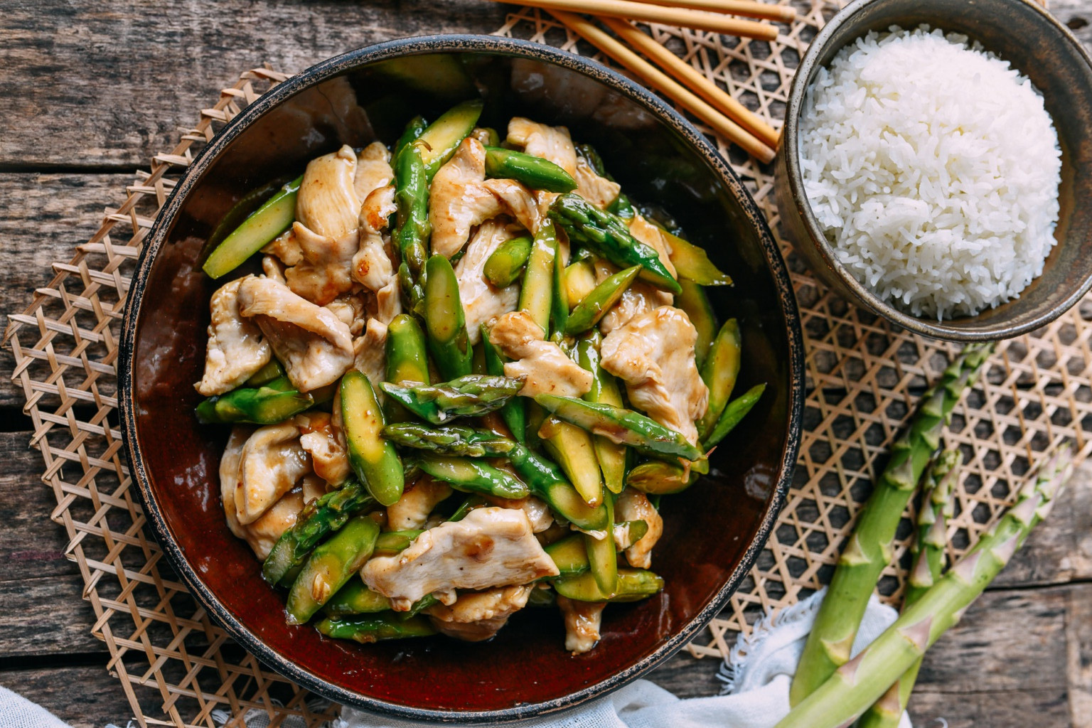 Mon thit ga xao mang tay de lam anh 6