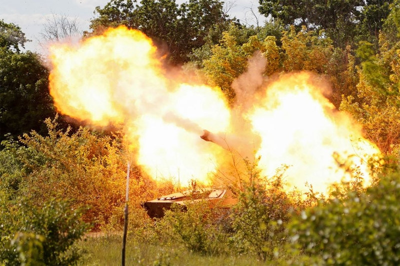 Russia heavily bombarded eastern Ukraine, Poland agreed to transfer artillery to Kiev