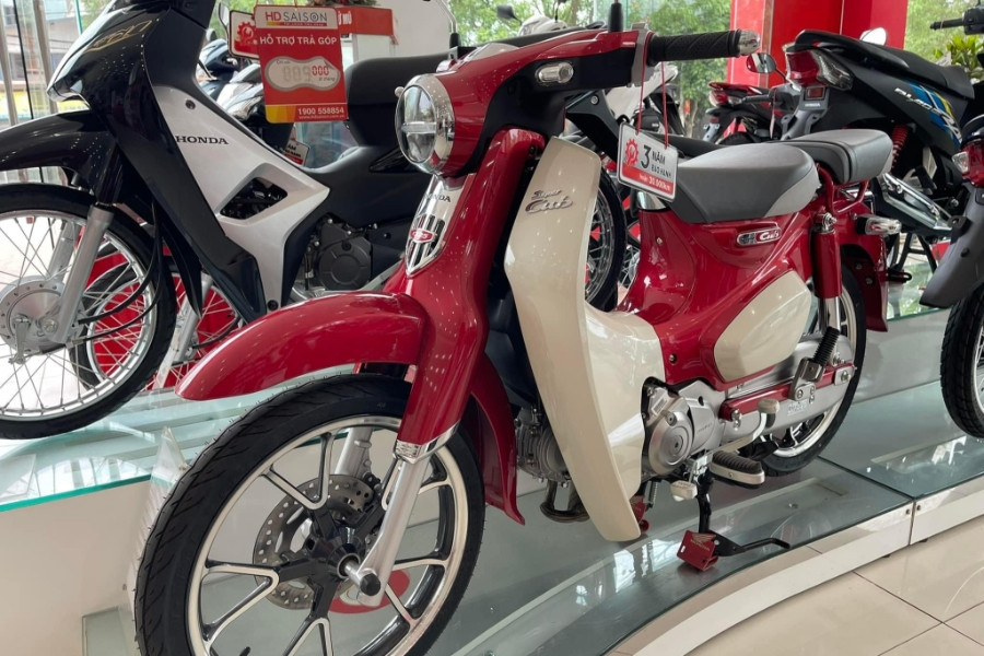 Honda Cub C125 tăng giá đỉnh điểm, đắt gấp đôi xe tại Thái